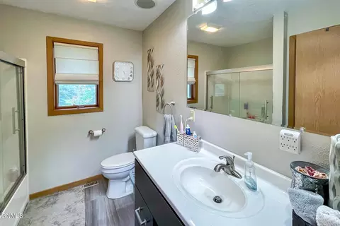 25 Walther Ave NW, Berthold, ND 58718 photo 16