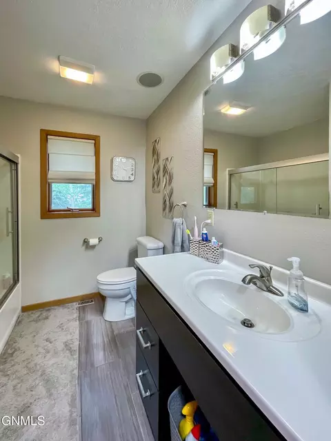 25 Walther Ave NW, Berthold, ND 58718 photo 24