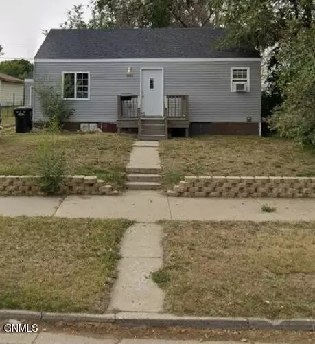 1015 8th Ave W, Williston, ND 58801