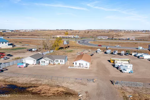 View/Area - 2308 W Front St, Williston, ND 58801 photo 9 of 11