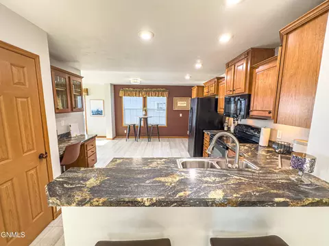 Kitchen - 2308 W Front St, Williston, ND 58801 photo 4 of 4