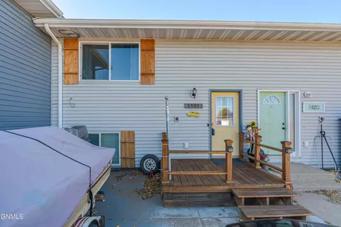 1401 Collins Ave, Mandan, ND 58554