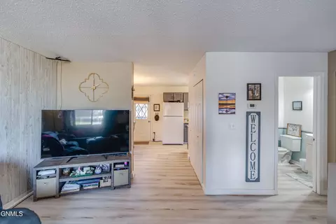 1401 Collins Ave, Mandan, ND 58554 photo 11