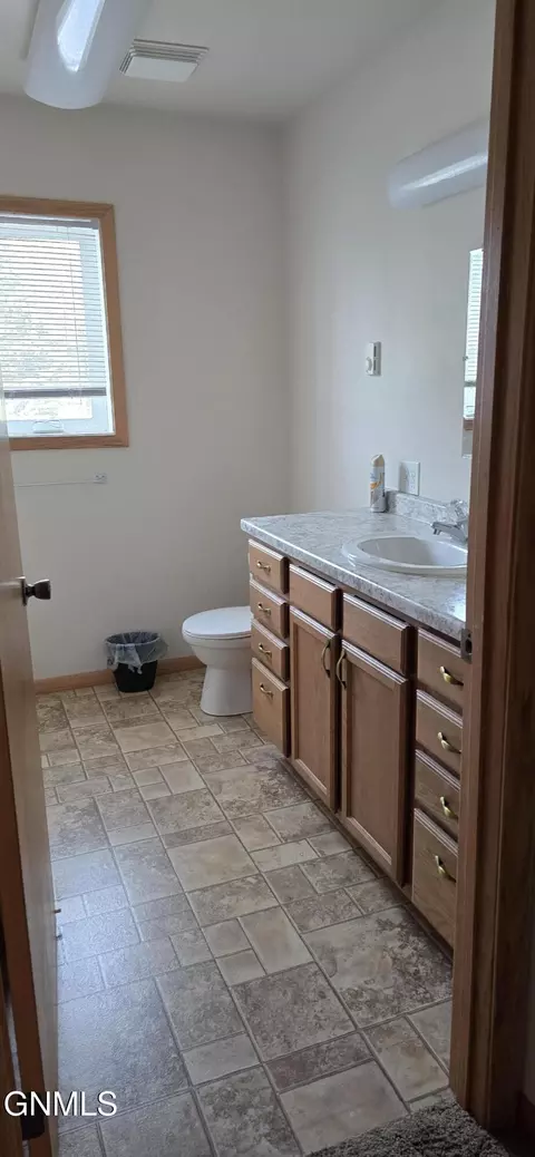 Bath - 3 2nd St SE, Kulm, ND 58456 photo 1 of 1