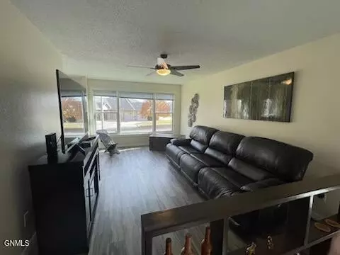 2313 9th Ave E, Williston, ND 58801 photo 19