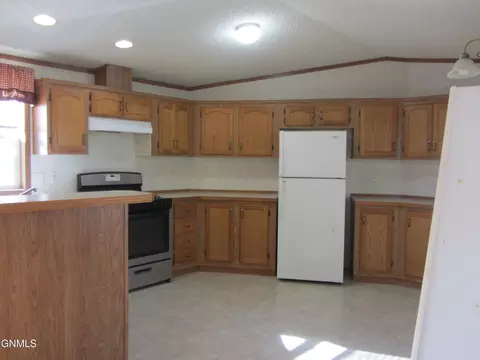 5700 Main St E, Bismarck, ND 58504 photo 5