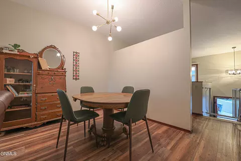 Dining - 515 Marilyn Dr NW, Mandan, ND 58554 photo 1 of 3