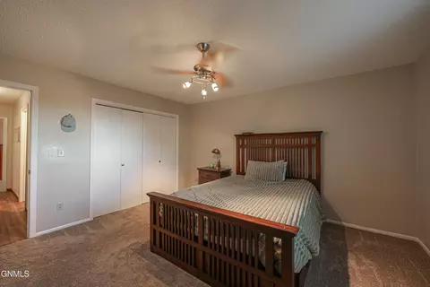 Bedroom - 515 Marilyn Dr NW, Mandan, ND 58554 photo 1 of 6