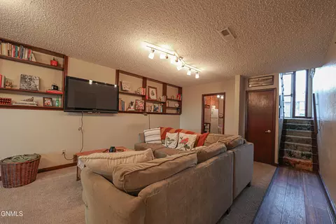 Other - 515 Marilyn Dr NW, Mandan, ND 58554 photo 7 of 15