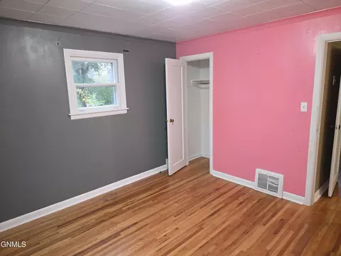 Bedroom - 1013 Jefferson Ave, Bismarck, ND 58504 photo 20 of 20