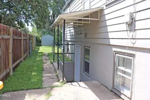 Exterior - 1013 Jefferson Ave, Bismarck, ND 58504 photo 7 of 7
