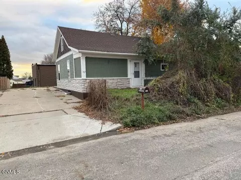 223 Front Ave W, Bismarck, ND 58504