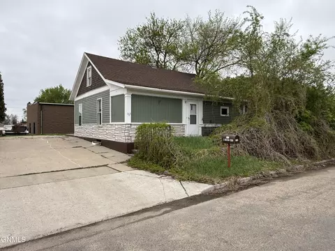223 Front Ave W, Bismarck, ND 58504