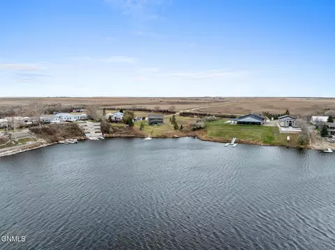 152 Blacktail Dr, Williston, ND 58801 photo 43