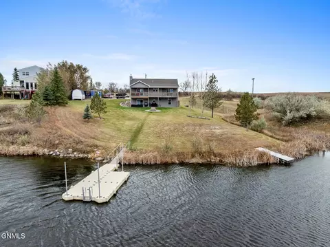 152 Blacktail Dr, Williston, ND 58801 photo 45