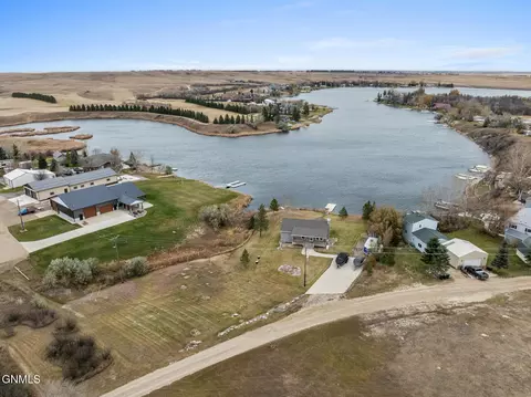 152 Blacktail Dr, Williston, ND 58801 photo 41