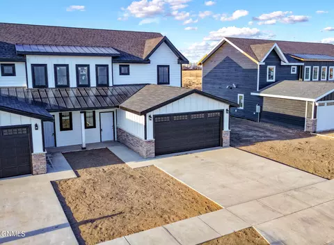 Exterior - 503 46th St E, Williston, ND 58801 photo 2 of 2