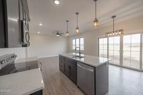 Kitchen - 503 46th St E, Williston, ND 58801 photo 1 of 3