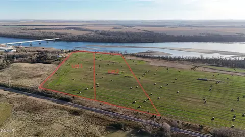 1 Lewis And Clark Trl, Washburn, ND 58577
