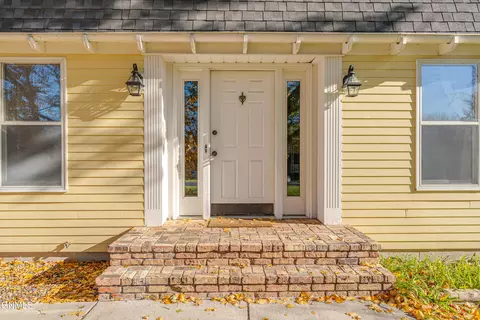 Exterior - 324 N Brandon Loop, Bismarck, ND 58503 photo 8 of 13