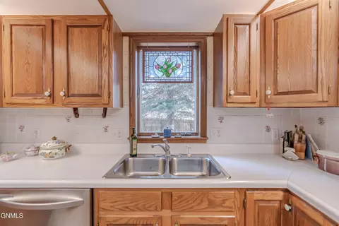Kitchen - 324 N Brandon Loop, Bismarck, ND 58503 photo 3 of 7