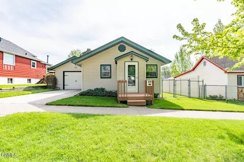 609 17th St N, Bismarck, ND 58501