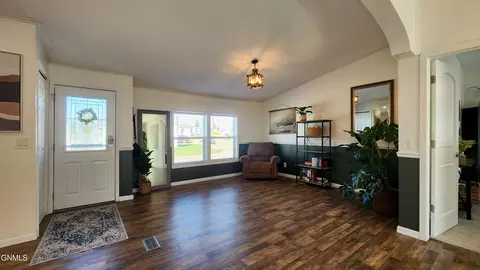 4251 Claridge Loop, Bismarck, ND 58503 photo 12