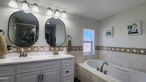 4251 Claridge Loop, Bismarck, ND 58503 photo 15