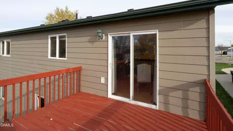 4470 Turnbow Ln, Bismarck, ND 58503 photo 22