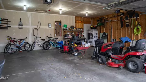 4470 Turnbow Ln, Bismarck, ND 58503 photo 19