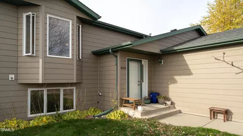 4470 Turnbow Ln, Bismarck, ND 58503 photo 3