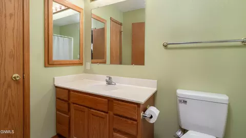 4470 Turnbow Ln, Bismarck, ND 58503 photo 12