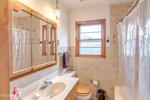 1317 Mohawk St, Bismarck, ND 58501 photo 17