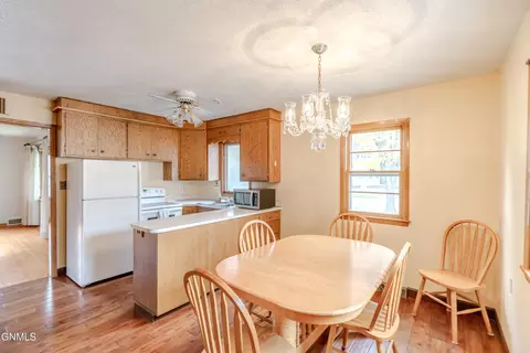 1317 Mohawk St, Bismarck, ND 58501 photo 10