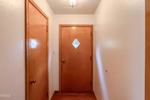 1317 Mohawk St, Bismarck, ND 58501 photo 3