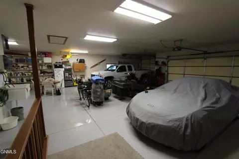 304 Napa Loop, Bismarck, ND 58504 photo 38