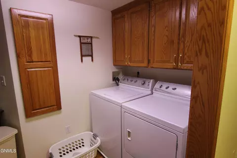 304 Napa Loop, Bismarck, ND 58504 photo 27