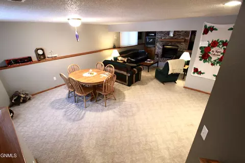 304 Napa Loop, Bismarck, ND 58504 photo 24