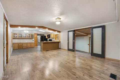 3207 9th Ave E, Williston, ND 58801 photo 17