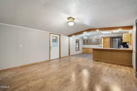 3207 9th Ave E, Williston, ND 58801 photo 16