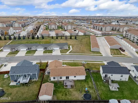 View/Area - 2305 29th St W, Williston, ND 58801 photo 3 of 4