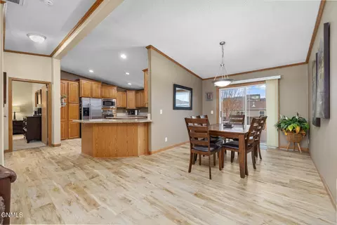 Dining - 2305 29th St W, Williston, ND 58801 photo 1 of 2