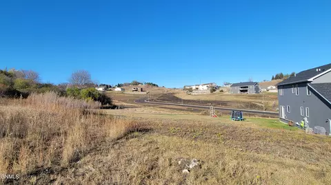 2909 Jude Ln NW, Mandan, ND 58554 photo 3