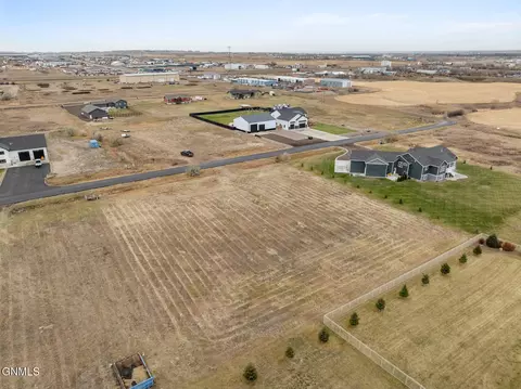 Undisclosed, Williston, ND 58801 photo 11