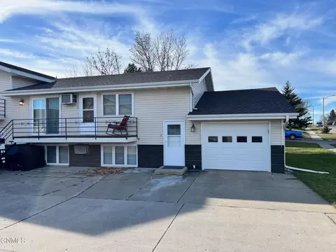701 Interstate Ave E, Bismarck, ND 58503