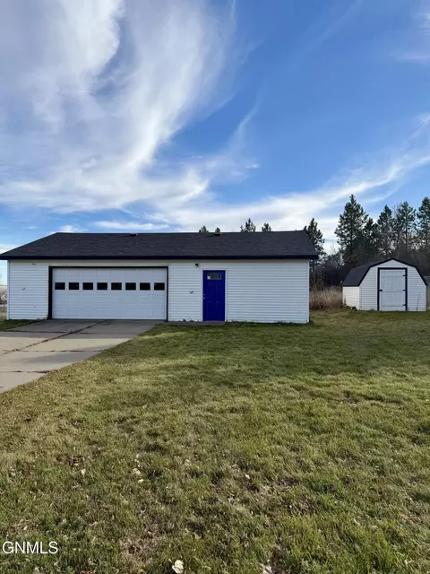 2120 Coulee Dr N, Mandan, ND 58554 photo 22