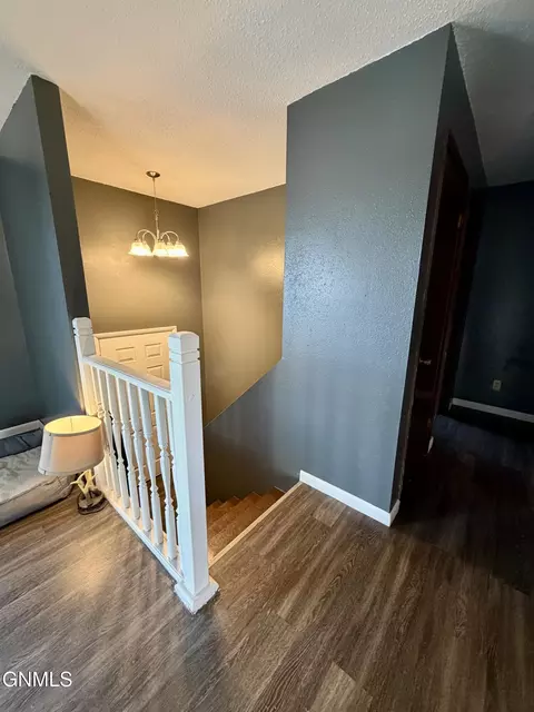 2120 Coulee Dr N, Mandan, ND 58554 photo 3
