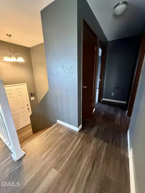 2120 Coulee Dr N, Mandan, ND 58554 photo 4