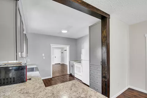 Entry Way - 802 8th Ave W, Williston, ND 58801 photo 1 of 2
