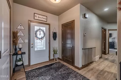 Entry Way - 602 Cobblestone Loop SW, Mandan, ND 58554 photo 2 of 6